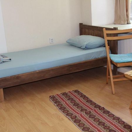 Capital Hostel Baky Esterno foto
