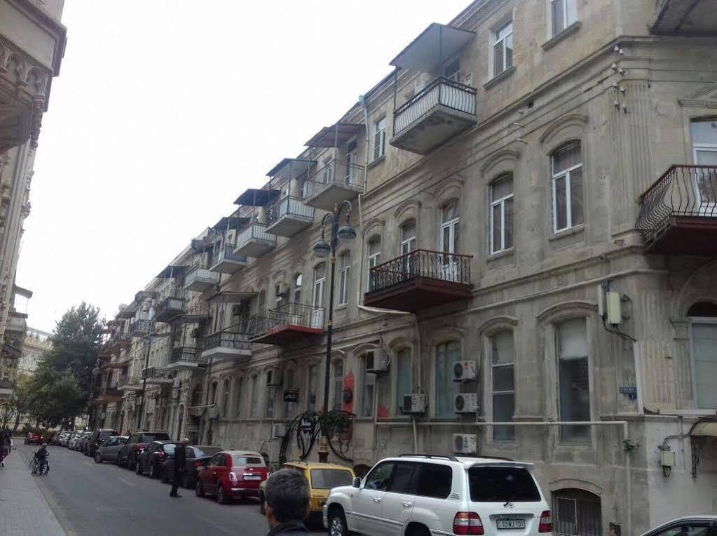 Capital Hostel Baky Esterno foto